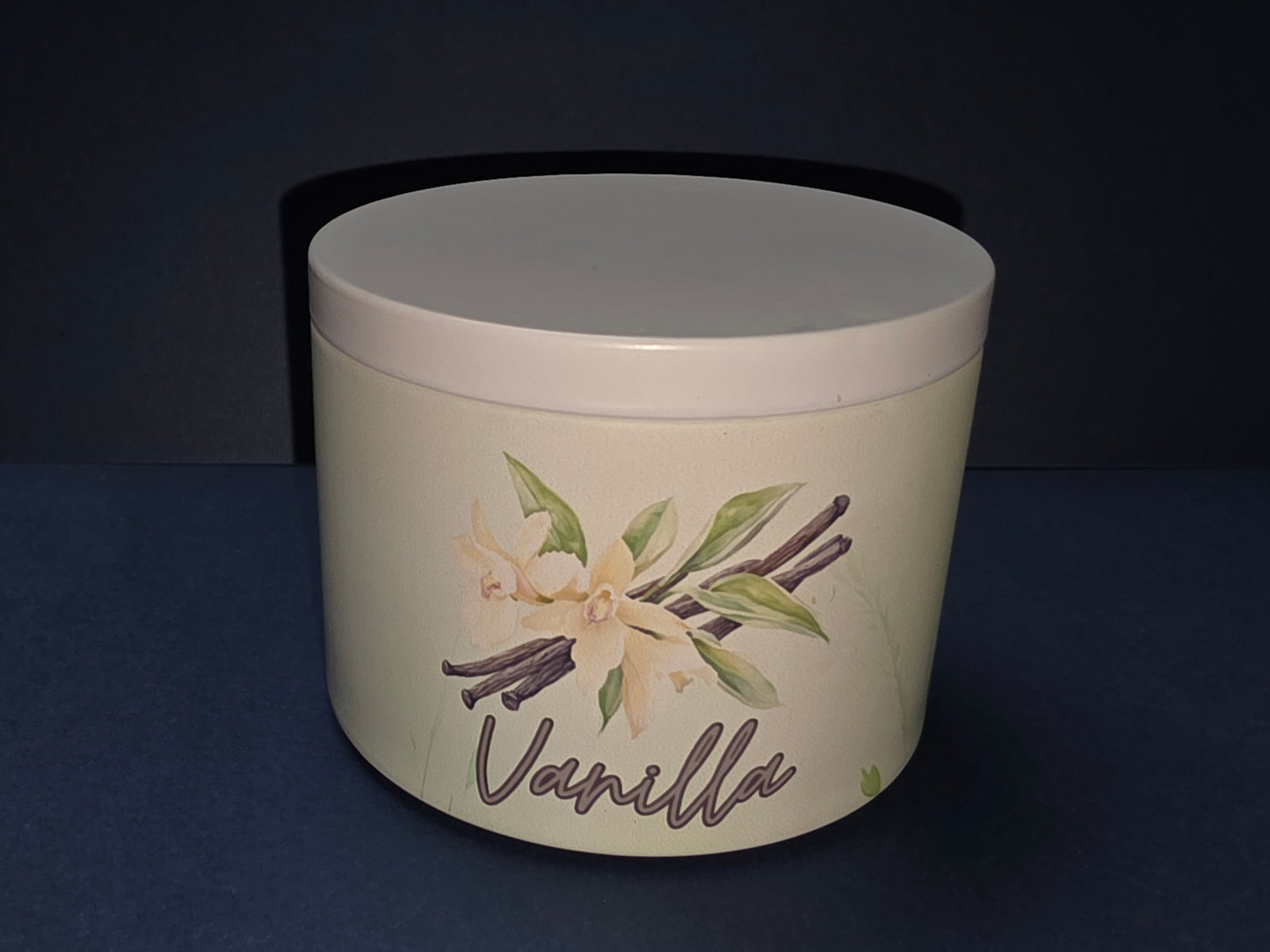 Vanilla Soy Candle 8oz tin can